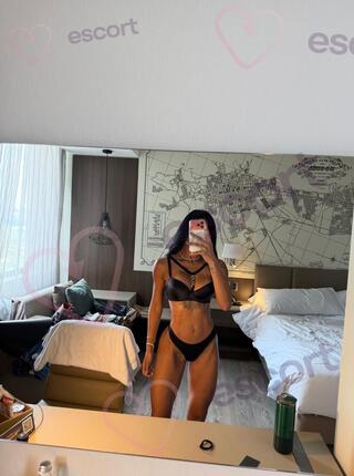 Latina hot ambar - escort Poznan