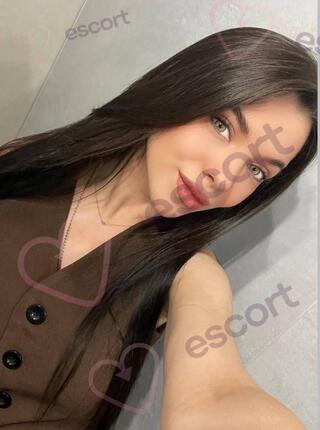 Rianna - escort Rzeszow
