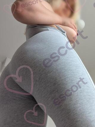 Kamerka/sexting na zywo , filmiki, Squirt, pissing - escort 