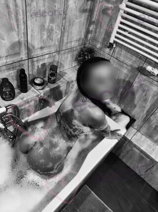 Inna niż wszystkie - escort Stettin