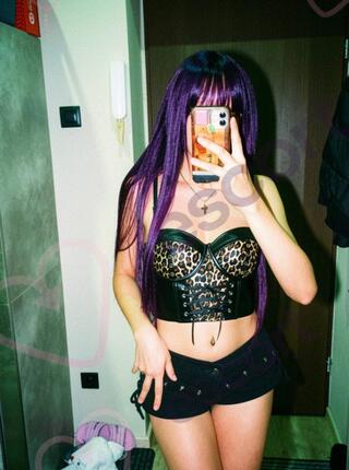 Domcia - escort 