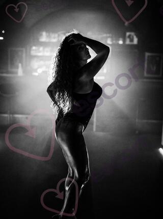 Rose Body to Body Massage - escort Breslavia