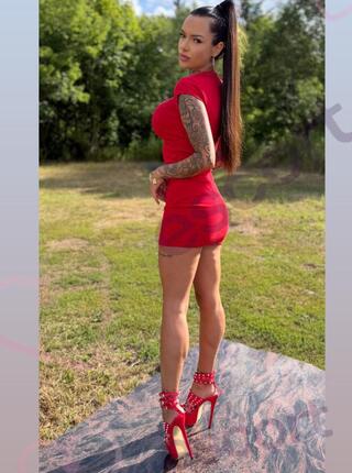 PinkVivi - escort 