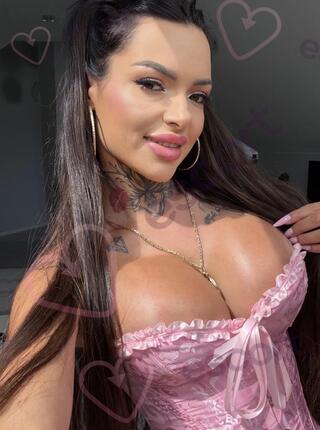PinkVivi - escort 