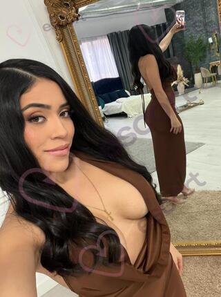Kendall - escort Paris