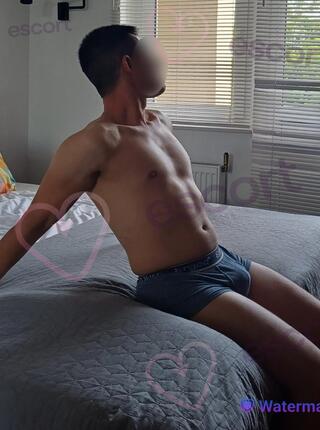 Wiktor - escort Poznan