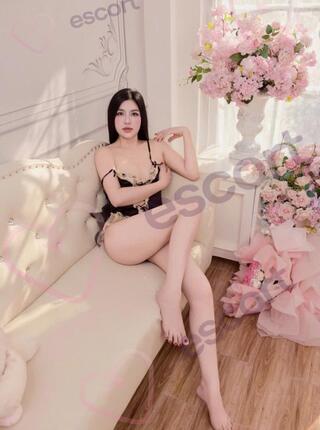 Hong Kong Girl - escort Varsovie