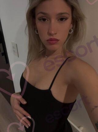 Esti - escort Warka