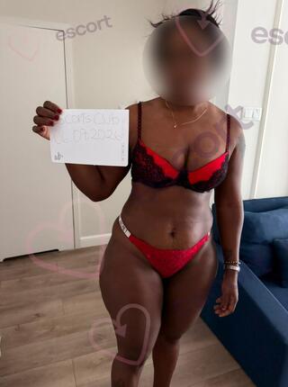 Lesly black cat - escort Warsaw