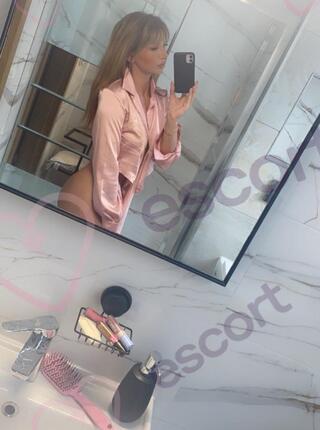 Sziksa - escort 