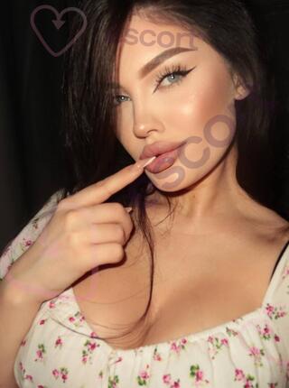 Lilia - escort Varsovie