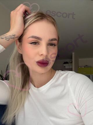 kamerka na żywo - escort 