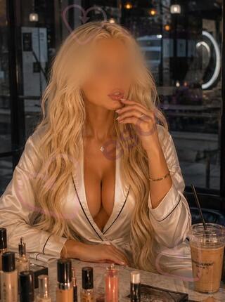 Oliwia M - escort Lublin
