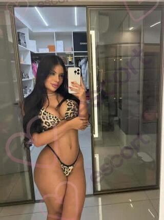 Carine - escort Antwerp