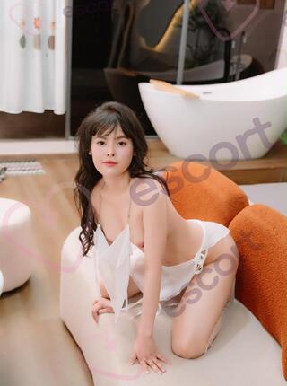 Asian Lyly - escort Warsaw