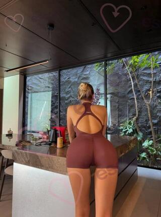 Mendys - escort Hamburg