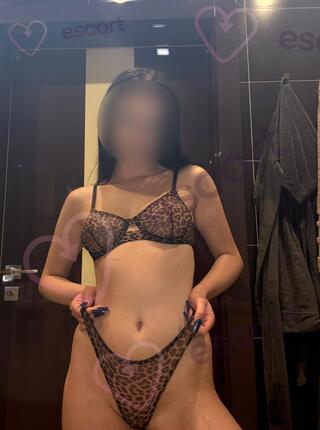 Wika Pokazy - escort 