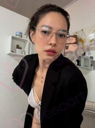 Sofia - escort 