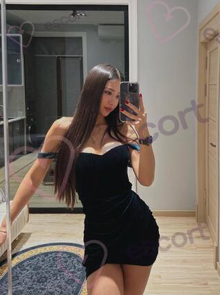 Sabrina Azjatka - escort Czestochowa
