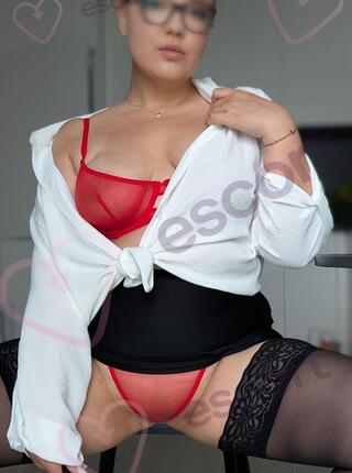 Alisa Kamerka/sexting na zywo , filmiki, Squirt, pissing - escort 