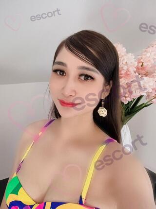 Suri Hongkong - escort Lublin