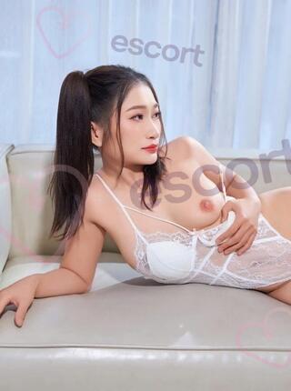 Suri Hongkong - escort Lublin