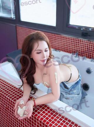 GFE Korea Winnie - escort Varsovie