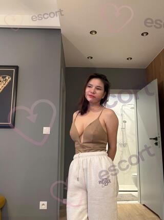 Azjatka  NURU  GFE - escort Belchatow