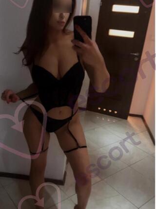 Autentyczna Ola - escort Varsovia