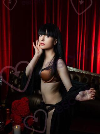 EMILI BAD BUNNY - escort Warsaw