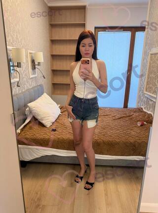 JyJy - Nguyen - escort Paris