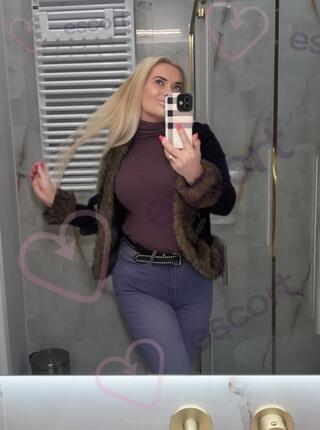Patrycja Deville - escort 