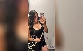 Lindsay Latina